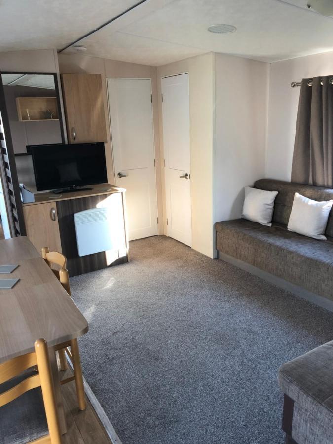 ホテル 8 Berth Caravan クラクトン・オン・シー エクステリア 写真