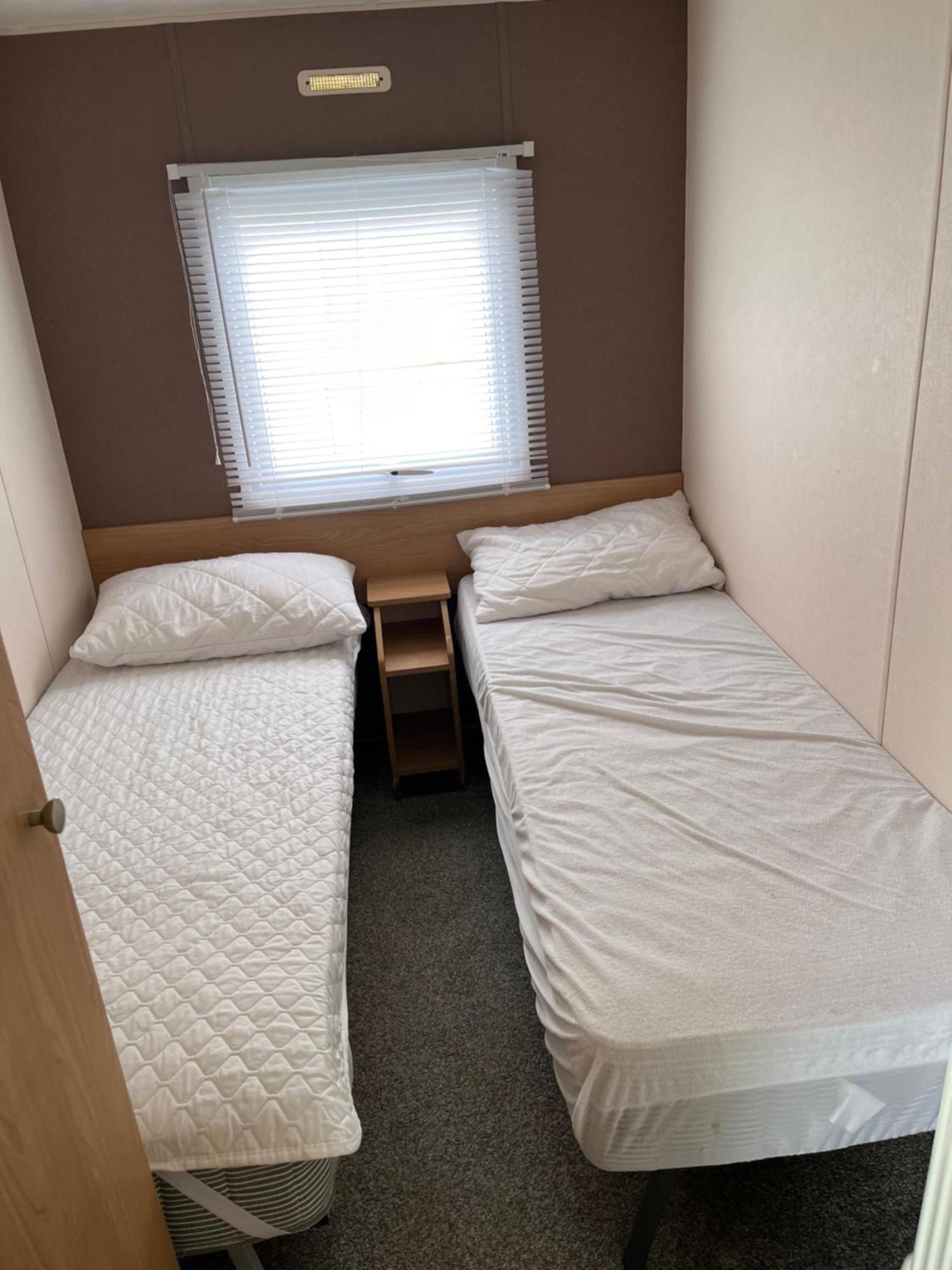 ホテル 8 Berth Caravan クラクトン・オン・シー エクステリア 写真